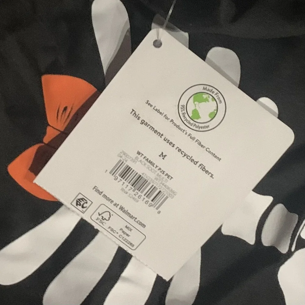 Way to Celebrate Halloween Pet Skeleton Family Pajamas Medium New with Tags Nice